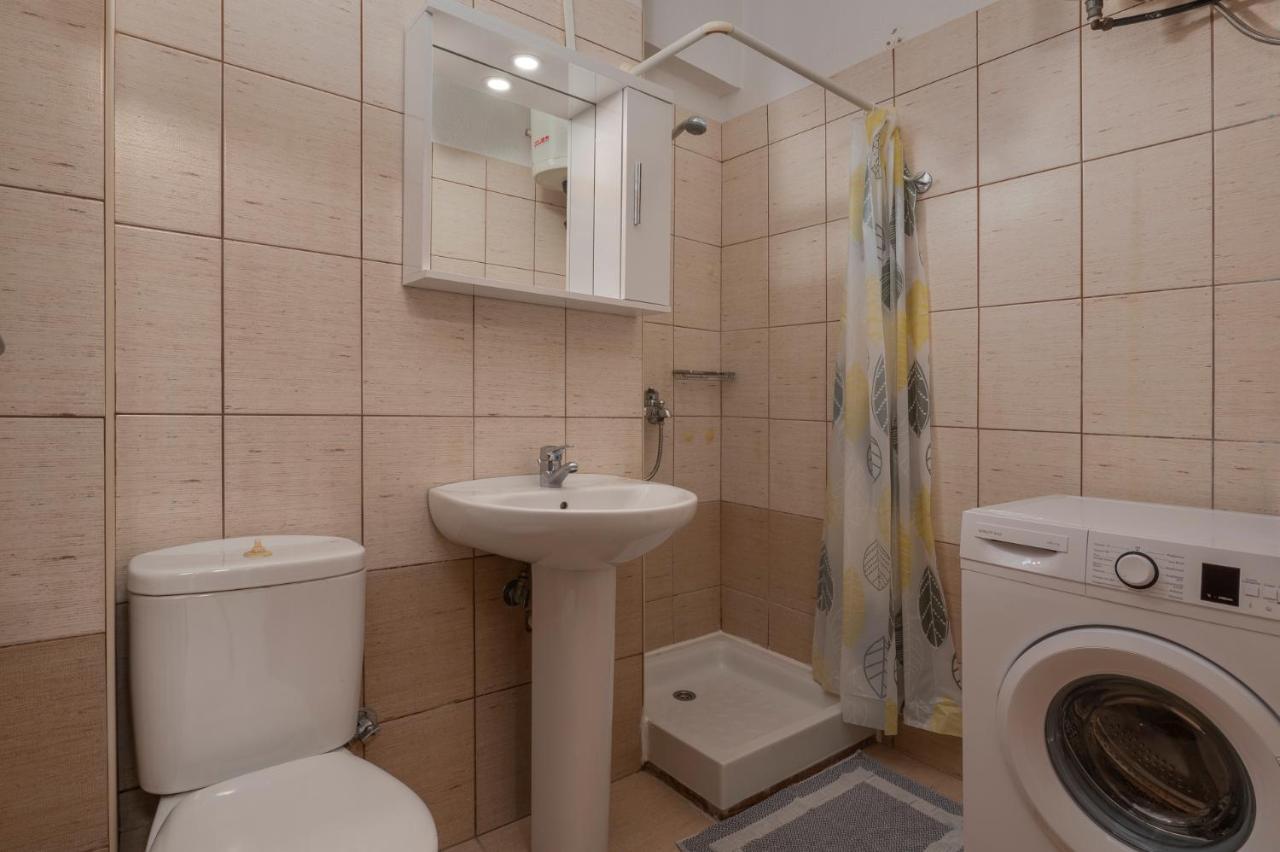 Kosmos Service Apartment Family City Center 4C Tesalonika Bagian luar foto